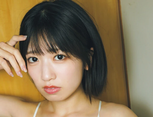 「FES☆TIVE」の秘密兵器・小柴あいりが豊満ボディで週刊プレイボーイに再登場!「『重さ確認いいですか!』ってメンバーに温泉で胸を持ち上げられました(笑)」